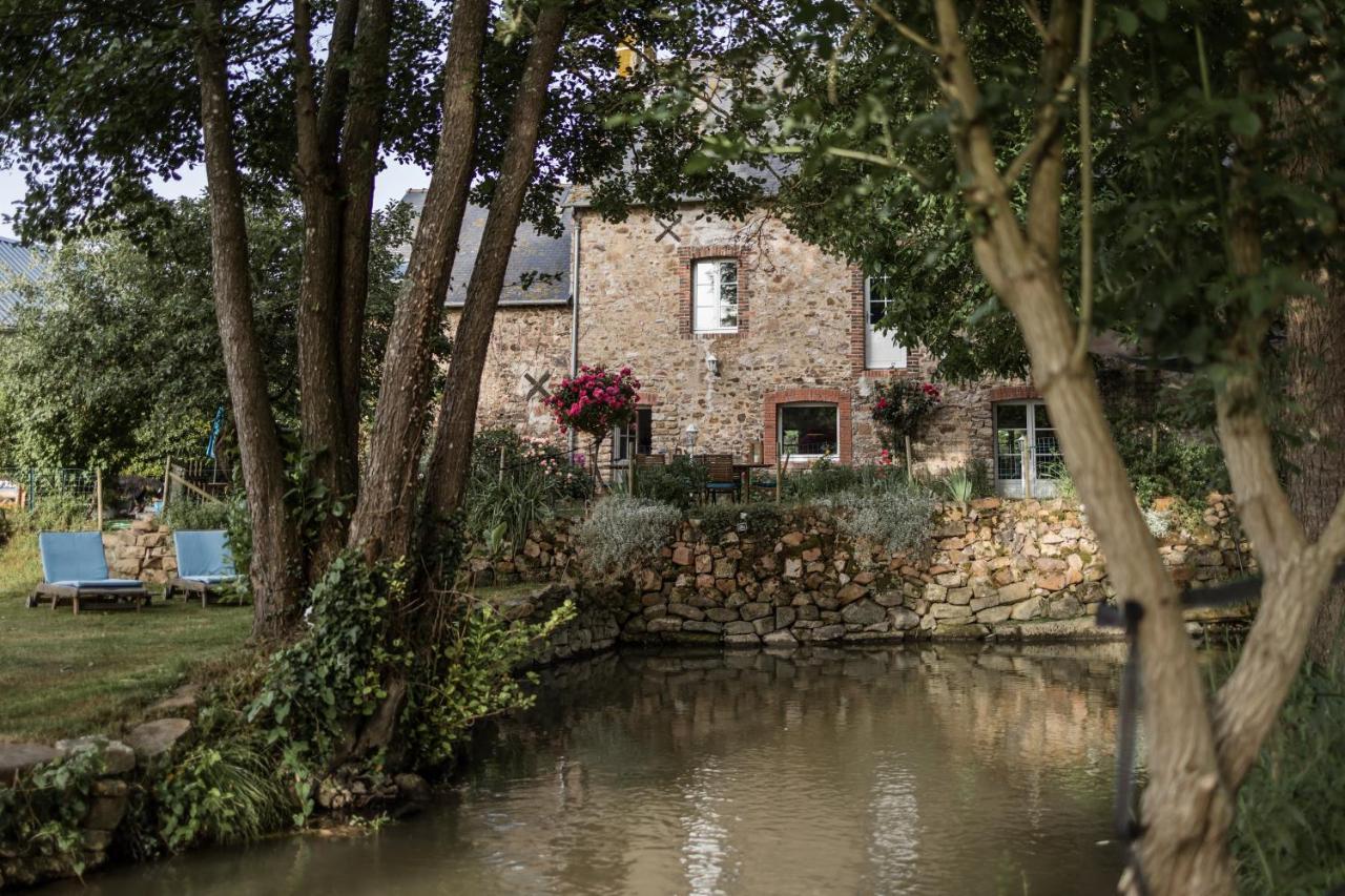 Le Moulin Des Forges Hotel Sainte-Suzanne  Exterior photo